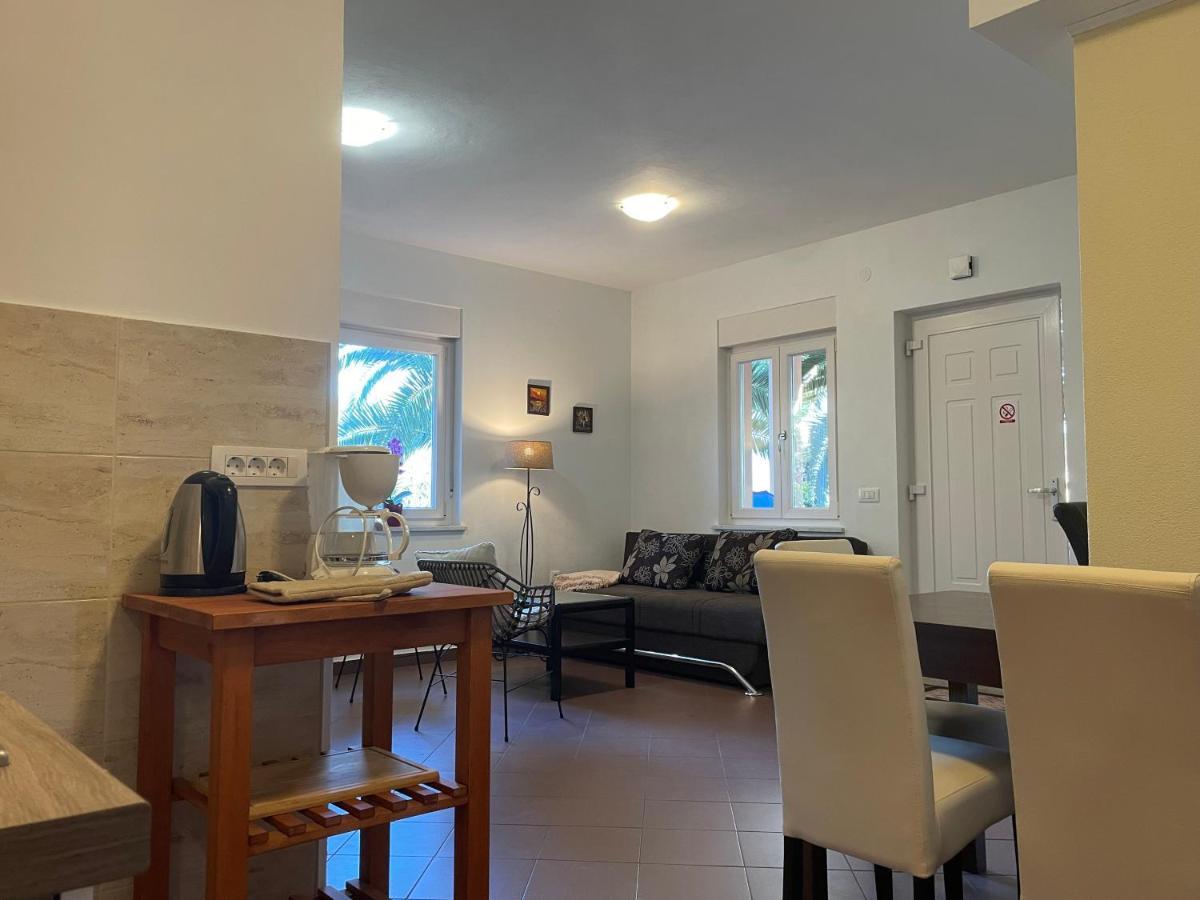 Grand Pool Apartment Ika-Opatija Eksteriør billede