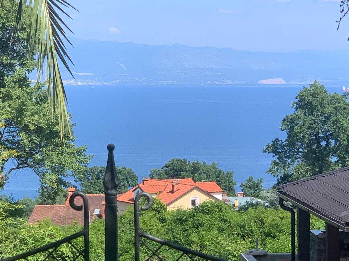 Grand Pool Apartment Ika-Opatija Eksteriør billede